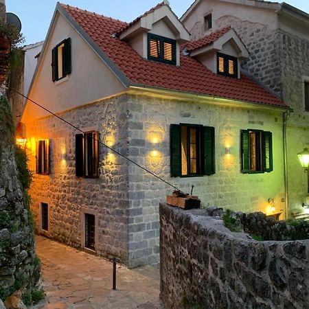 Kazin Supreme Hotel Kotor Luaran gambar