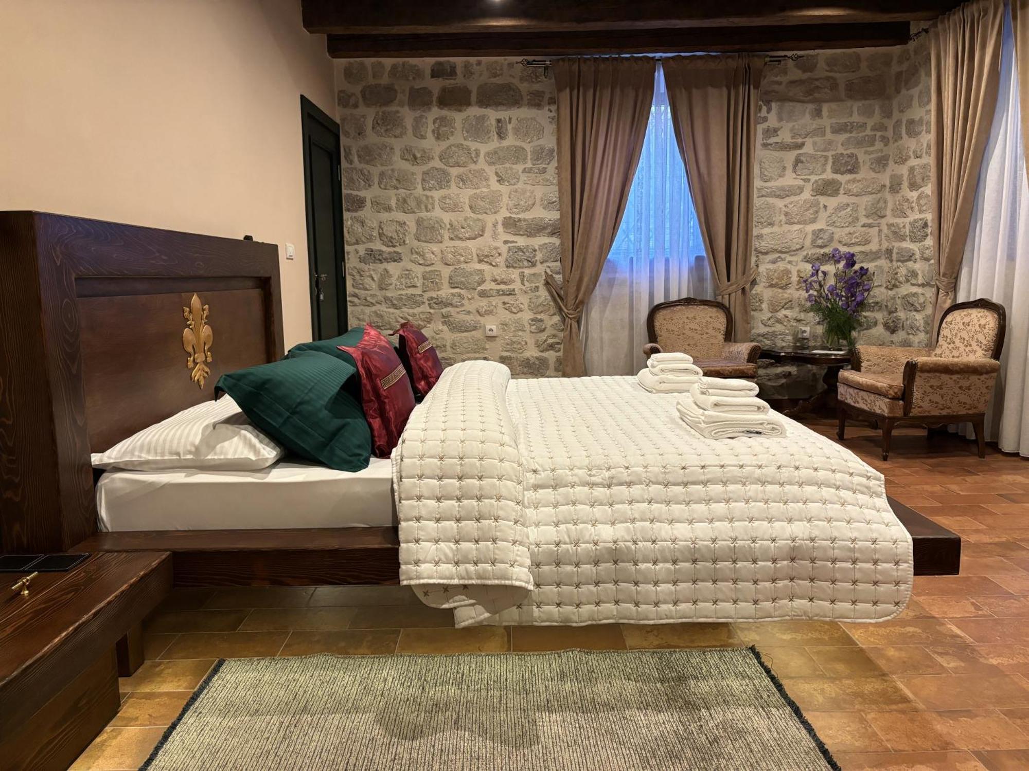 Kazin Supreme Hotel Kotor Luaran gambar