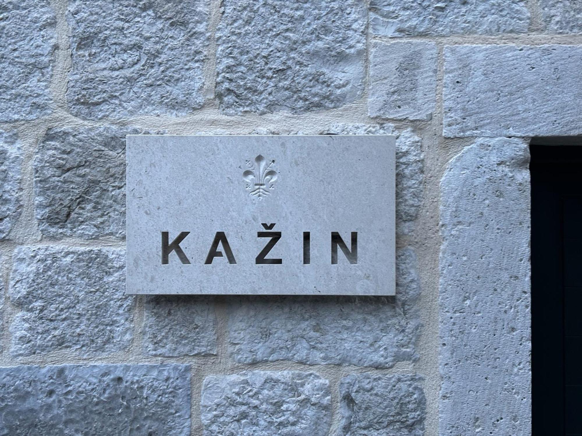 Kazin Supreme Hotel Kotor Luaran gambar